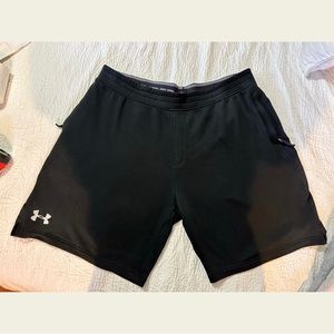Under Armour black shorts